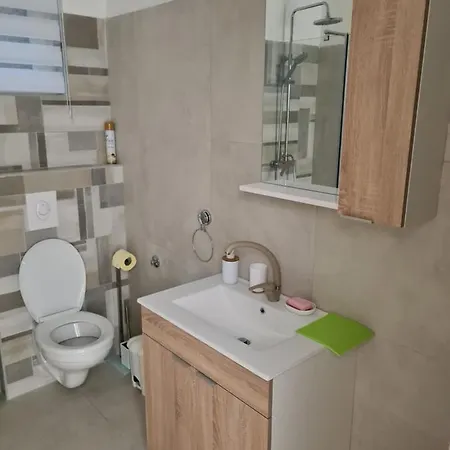 Zahtila - Pina Apartman