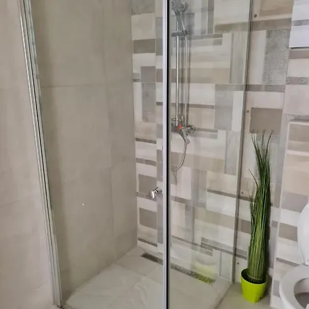 Apartman Zahtila - Pina *