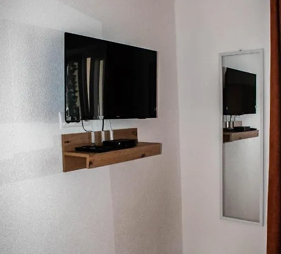 公寓 Zahtila - Pina 拉巴克